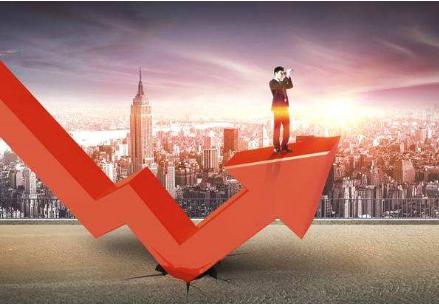 股票底部连续放量却不涨，是买入信号还是陷阱？看懂这几点再操作