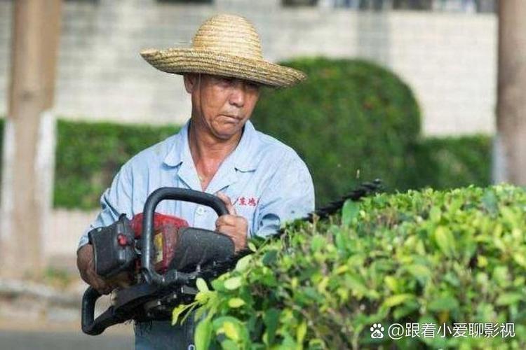 小型棋牌中心经营_过去投资创业好开店项目_退休老人创业项目