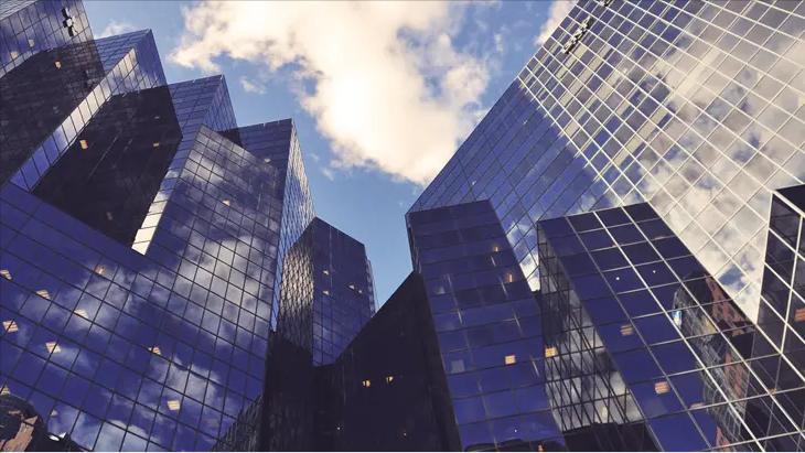 中国新经济行业龙头_AI算力市场头部效应_新股民能买创业板吗