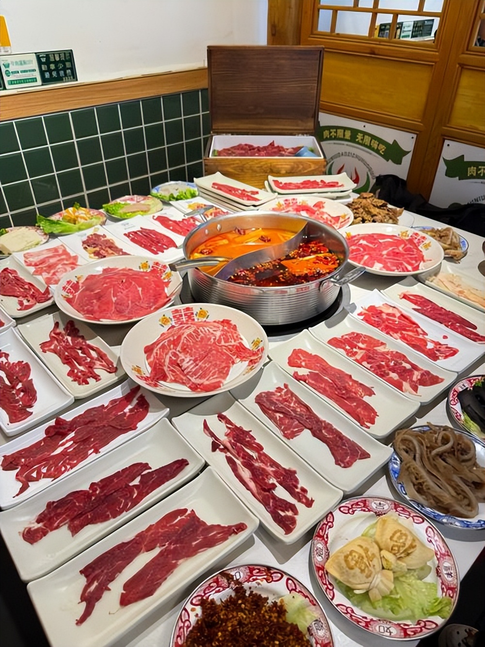 鲜切牛肉自助店经营困境_开家自助餐投资多少钱_自助火锅创业风险